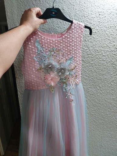 Zdjęcie oferty: Sukienka dla dziewczynki na wesele