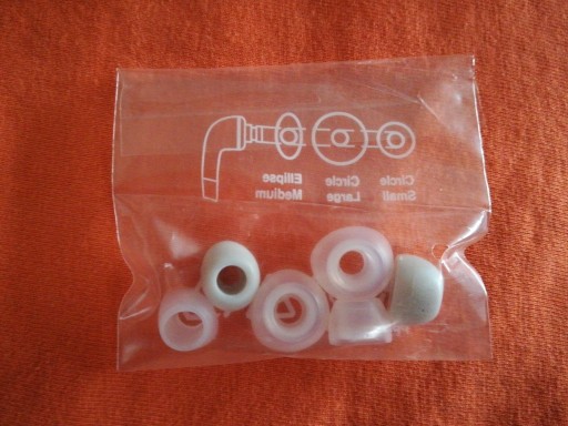 Zdjęcie oferty: Nakładki silikonowe gumki słuchawki douszne 6 szt.