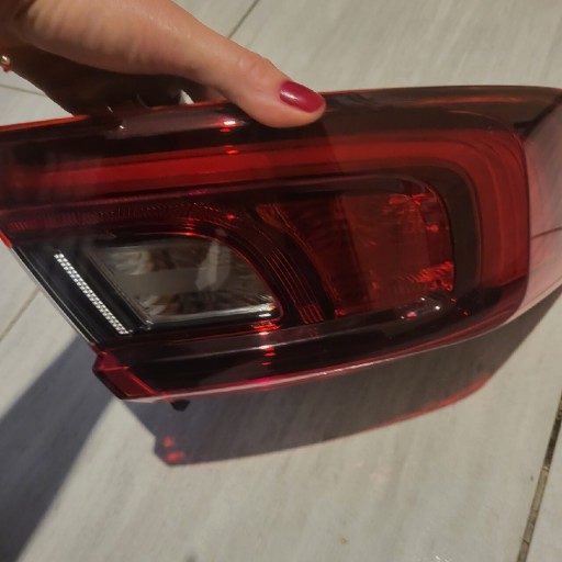 Zdjęcie oferty: NOWA LAMPA TYLNA LEWA RENAULT ARKANA 265552466R