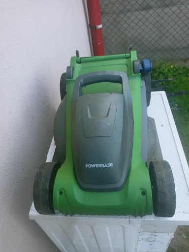 Zdjęcie oferty: OBUDOWA KOSIARKI POWRBASE 1400 W