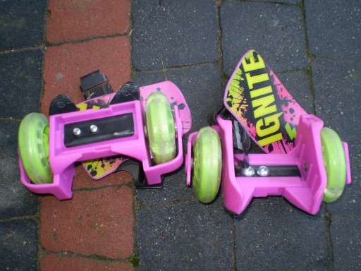 Zdjęcie oferty: Ignite Clip-On Skates Rolki na buty świecące kółka