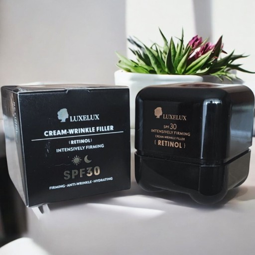 Zdjęcie oferty: Krem przeciwstarzeniowy z Retinolem dzień i na noc SPF30 