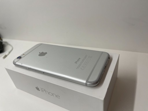 Zdjęcie oferty: iPhone 6, Silver, 16 GB