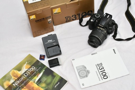 Zdjęcie oferty: Nikon D3100 + obiektyw + gratisy