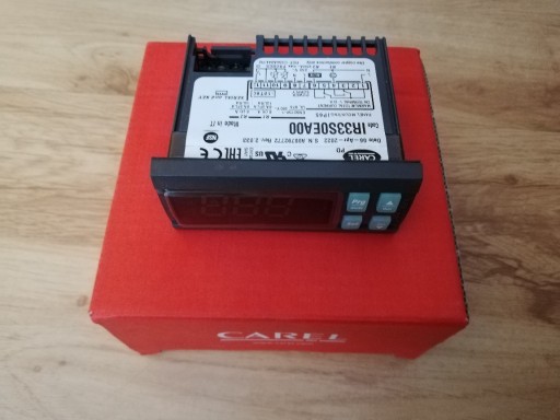 Zdjęcie oferty: Regulator temperatury panelowy - CAREL IR33S0EA00