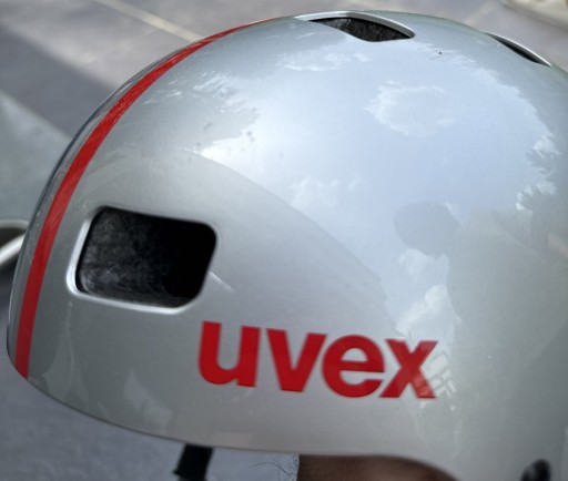 Zdjęcie oferty: Kask rowerowy Uvex