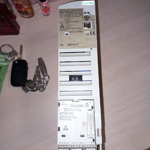 Zdjęcie oferty: Falownik lenze 8200 1.5 kw 220v 1 f