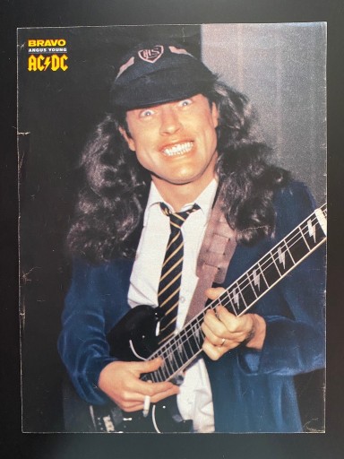Zdjęcie oferty: Plakat AC/DC ANGUS YOUNG (A4 Bravo)