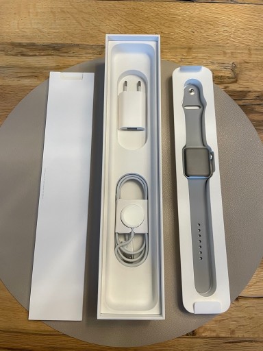Zdjęcie oferty: Apple Watch series 3 Silver