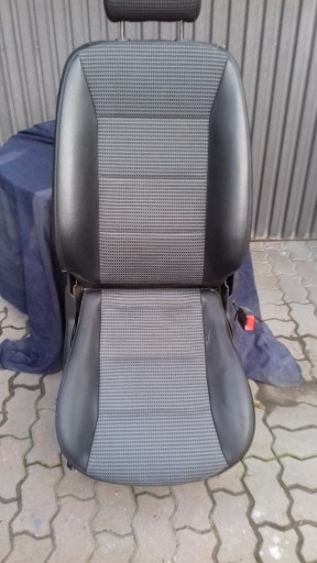 Zdjęcie oferty: FOTEL PRAWY POLSKORA w169.w245.przed liftem