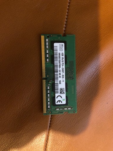 Zdjęcie oferty: Pamięć RAM 4GB DDR4 PC4-2400T Hynix