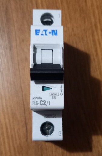 Zdjęcie oferty: EATON WYŁĄCZNIK NADPRĄDOWY 1P C 2A AC PL6- C2 /1