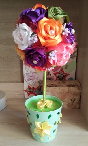 Zdjęcie oferty: Kolorowe drzewko z różyczek na Dzień Matki