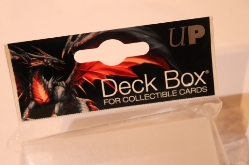 Zdjęcie oferty: Deck Box Ultra Pro Clear Przeźroczysty