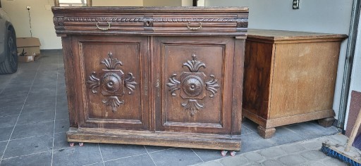 Zdjęcie oferty: Kredens w stylu eklektycznym - do renowacji 
