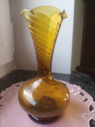 Zdjęcie oferty: Bursztynowy wazon stare szko  PRL