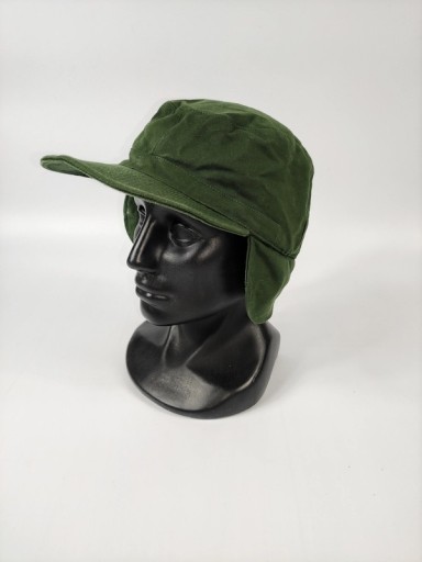 Zdjęcie oferty: Wojskowa zielona czapka z daszkiem USZATKA 