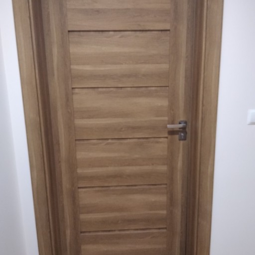 Zdjęcie oferty: Drzwi firmy DRE nowe 90cm + futryna