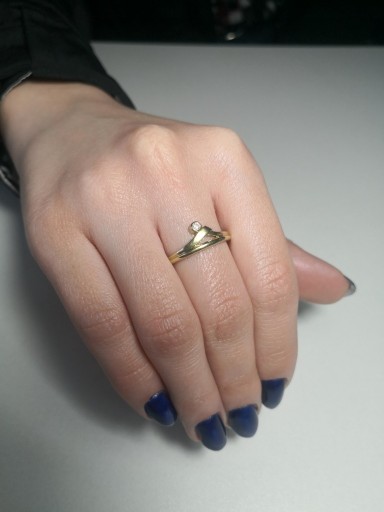 Zdjęcie oferty: Złoty pierścionek z brylantem 