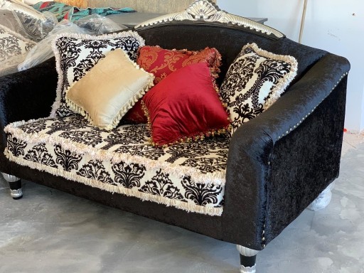 Zdjęcie oferty: Nowa sofa antyczna czarno-biała dwuosobowa antyk