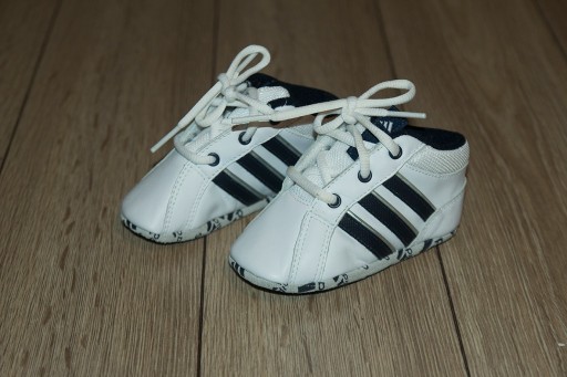 Zdjęcie oferty: Trampki ADIDAS - 19