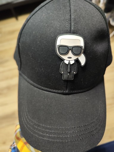 Zdjęcie oferty: Czapka Karl Lagerfeld 