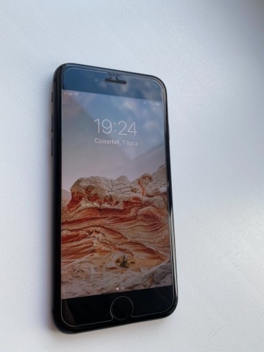 Zdjęcie oferty: IPhone 8 64g