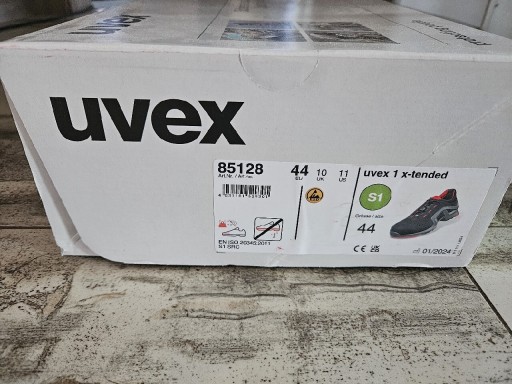 Zdjęcie oferty: Nowe buty robocze Uvex 44