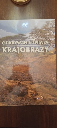 Zdjęcie oferty: Książka Odkrywanie świata - Krajobrazy