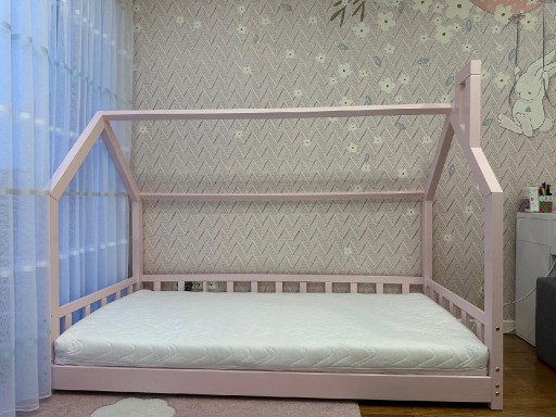 Zdjęcie oferty: Łóżko domek z barierkami BELL NUO z materacem