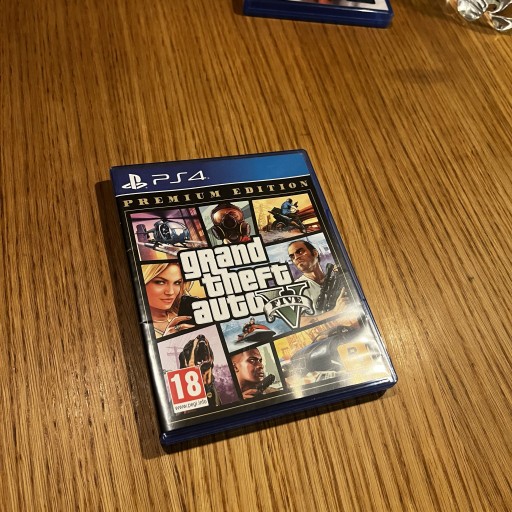 Zdjęcie oferty: GTA V PS4 - Premium Edition - ang. wersja językowa