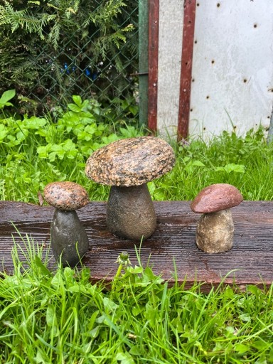 Zdjęcie oferty: Śliczne grzybki z kamienia naturalnego 