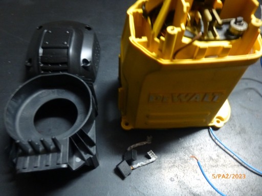 Zdjęcie oferty: Aligator DeWalt DWE 397-Stojan z obudową/części