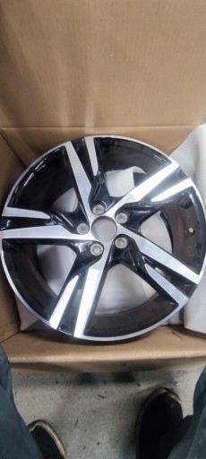 Zdjęcie oferty: Felga aluminiowa Volvo xc40/60 18" 5-Double Spoke