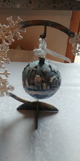 Zdjęcie oferty: świąteczna bombka na choinkę ze stojakiem 