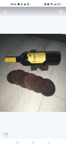 Zdjęcie oferty: Stojak na wino z 6 sztukami podkładki do wina