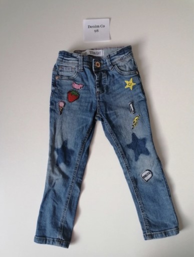 Zdjęcie oferty: Spodnie jeansowe rurki naszywki Denim Co 98