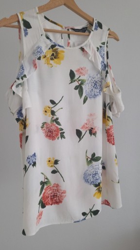 Zdjęcie oferty: Koszula letnia print w kwiaty odkryte ramiona