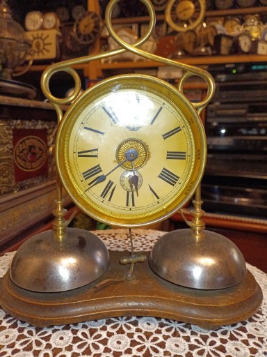 Zdjęcie oferty: Stary ciekawy budzik przedwojenny sprawny 