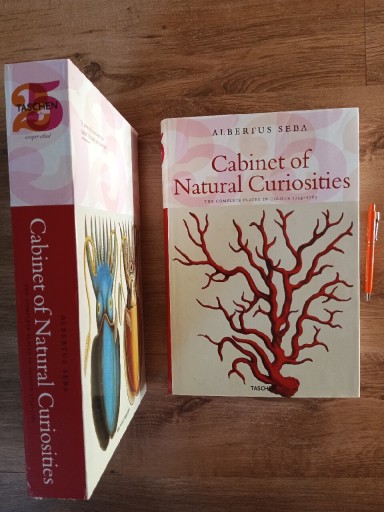 Zdjęcie oferty: Cabinet of Natural Curiosities Albertus Seba NOWA