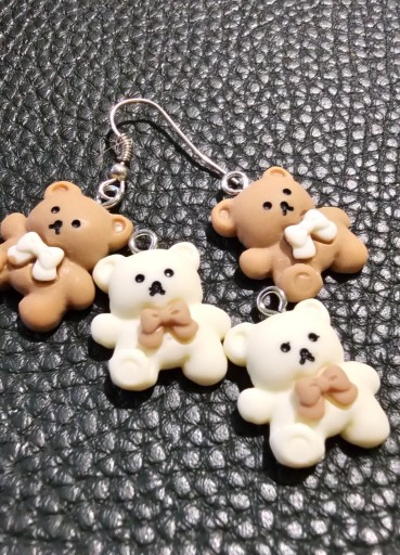 Zdjęcie oferty: Kolczyki Misie !! Mega Słodziaki !! Białe x1 oraz brązowe x1