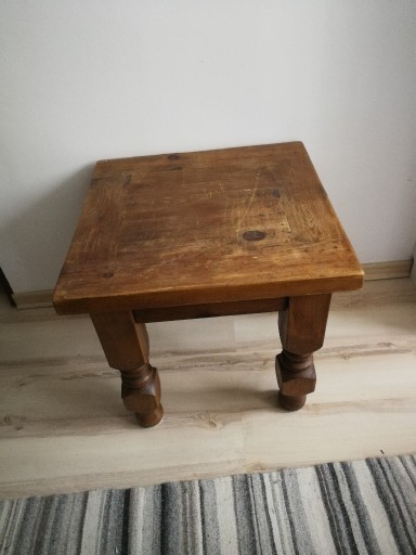Zdjęcie oferty: Kwadratowy stolik lite drewno dębowe