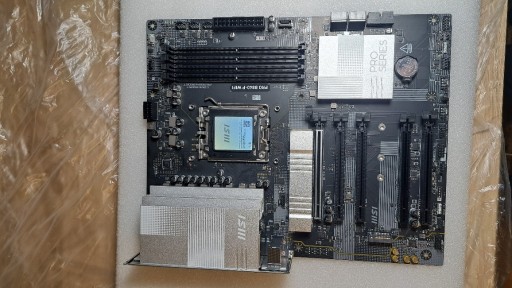 Zdjęcie oferty: MSI PRO B840-P WIFI DDR5 - uszkodzona do naprawy lub na części 