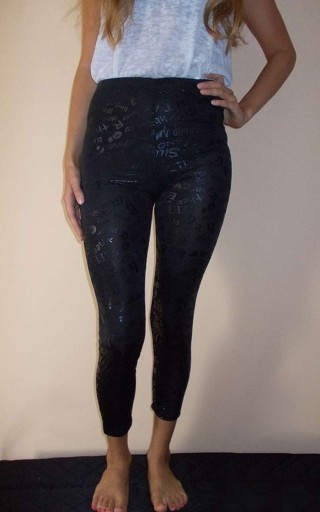 Zdjęcie oferty: Czarne legginsy spodnie z napisami XS 34 S 36