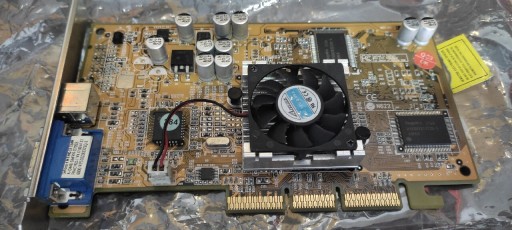 Zdjęcie oferty: GeForce4 mx440 box 