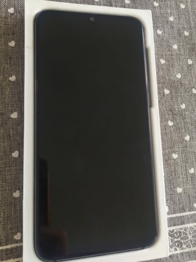 Zdjęcie oferty: Smartfon Xiaomi Mi 9 SE czarny 128 GB 6GB RAM box