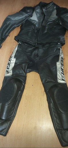 Zdjęcie oferty: Kombinezon motocyklowy Dainese 52