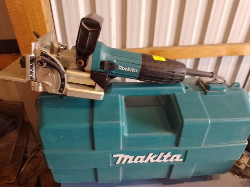 Zdjęcie oferty: MAKITA PJ7000 701W do lamelek