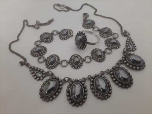 Zdjęcie oferty: Stary srebrny komplet biżuterii