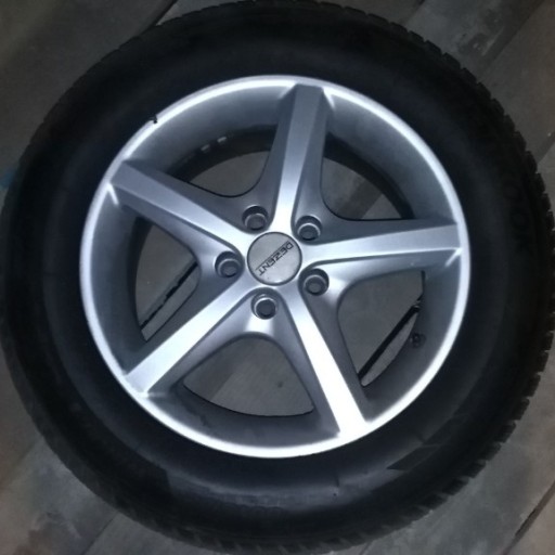 Zdjęcie oferty: Koła zimowe s-max galaxy mondeo 215 / 60 R16